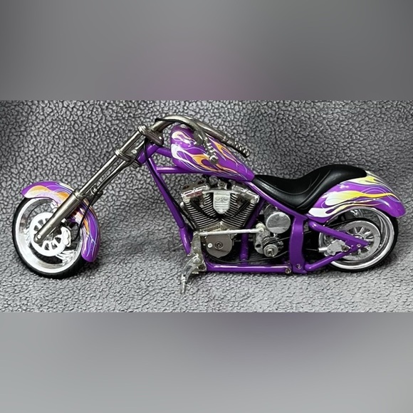 Arlen Ness Iron Legends Outlaw Steel Motorcycle 6.5”L 3”T Die Cast Kickstand - Picture 1 of 11